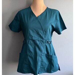 Cherokee Luxe Scrub Top, size S